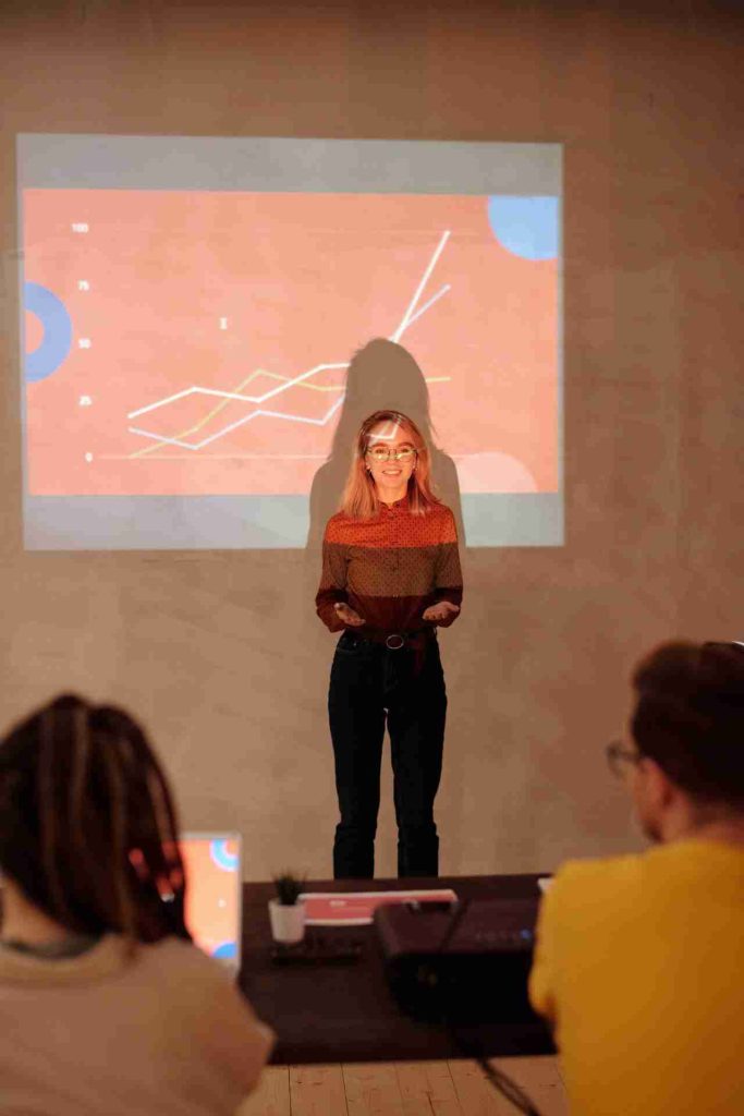 5 reasons to rent projector equipment